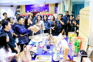 มรภ.เทพสตรี ร่วมเป็นกรรมการคัดสรรสุดยอด OTOP ลพบุรี ปี 2569 ยกระดับสินค้าชุมชนสู่สากล