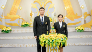 อธิการบดี มรภ.เทพสตรี นำผู้แทนผู้บริหาร คณาจารย์ บุคลากร และนักศึกษา บันทึกเทปโทรทัศน์ถวายพระพรชัยมงคล พระบาทสมเด็จพระเจ้าอยู่หัว