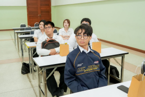 คณะเทคโนโลยีอุตสาหกรรม มรภ.เทพสตรี จัดอบรมพัฒนานักศึกษา มุ่งสร้างทักษะรู้เท่าทันไซเบอร์และใช้งานอินเทอร์เน็ตอย่างปลอดภัย