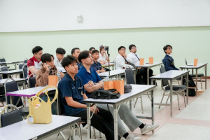 คณะเทคโนโลยีอุตสาหกรรม มรภ.เทพสตรี จัดอบรมพัฒนานักศึกษา มุ่งสร้างทักษะรู้เท่าทันไซเบอร์และใช้งานอินเทอร์เน็ตอย่างปลอดภัย