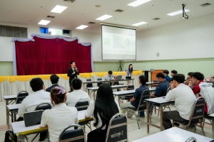 คณะเทคโนโลยีอุตสาหกรรม มรภ.เทพสตรี จัดอบรมพัฒนานักศึกษา มุ่งสร้างทักษะรู้เท่าทันไซเบอร์และใช้งานอินเทอร์เน็ตอย่างปลอดภัย