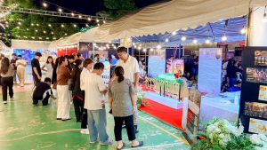 สำนักศิลปะและวัฒนธรรม มรภ.เทพสตรี ร่วมเปิดงานนำเสนอโครงการยกระดับท่องเที่ยวตามรอยสมเด็จพระเจ้าตากสินมหาราชฯ โชว์ Soft Power มวยฉลาดลพบุรี ขับเคลื่อนเศรษฐกิจสร้างสรรค์