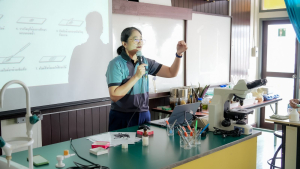 รร.สาธิต มรภ.เทพสตรี จัดพัฒนาทักษะวิทยาศาสตร์นักเรียน ม.ต้น - ม.ปลาย มุ่งเชื่อมโยงองค์ความรู้ พร้อมลุยศึกแข่งขันงานสัปดาห์วิทยาศาสตร์