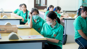 รร.สาธิต มรภ.เทพสตรี จัดพัฒนาทักษะวิทยาศาสตร์นักเรียน ม.ต้น - ม.ปลาย มุ่งเชื่อมโยงองค์ความรู้ พร้อมลุยศึกแข่งขันงานสัปดาห์วิทยาศาสตร์
