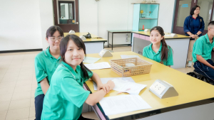รร.สาธิต มรภ.เทพสตรี จัดพัฒนาทักษะวิทยาศาสตร์นักเรียน ม.ต้น - ม.ปลาย มุ่งเชื่อมโยงองค์ความรู้ พร้อมลุยศึกแข่งขันงานสัปดาห์วิทยาศาสตร์