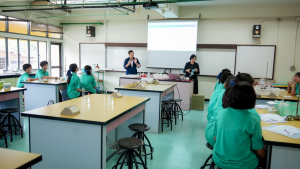 รร.สาธิต มรภ.เทพสตรี จัดพัฒนาทักษะวิทยาศาสตร์นักเรียน ม.ต้น - ม.ปลาย มุ่งเชื่อมโยงองค์ความรู้ พร้อมลุยศึกแข่งขันงานสัปดาห์วิทยาศาสตร์