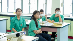 รร.สาธิต มรภ.เทพสตรี จัดพัฒนาทักษะวิทยาศาสตร์นักเรียน ม.ต้น - ม.ปลาย มุ่งเชื่อมโยงองค์ความรู้ พร้อมลุยศึกแข่งขันงานสัปดาห์วิทยาศาสตร์