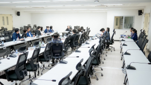 มรภ.เทพสตรี จัดพิธีส่งมอบงานในโอกาสอธิการบดีครบวาระดำรงตำแหน่ง ด้านสภามหาวิทยาลัยฯ แต่งตั้ง รศ.ดร.ประเทือง ภูมิภัทราคม รักษาราชการแทน