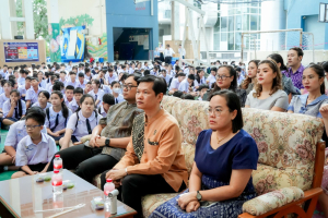 โรงเรียนสาธิต มรภ.เทพสตรี จัดกิจกรรม จากวันสุนทรภู่สู่วันภาษาไทยแห่งชาติ สืบสานวัฒนธรรมไทย