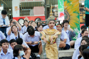 โรงเรียนสาธิต มรภ.เทพสตรี จัดกิจกรรม จากวันสุนทรภู่สู่วันภาษาไทยแห่งชาติ สืบสานวัฒนธรรมไทย