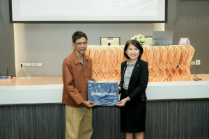 คณะมนุษยศาสตร์ฯ มรภ.เทพสตรี ร่วมกับภาคีเครือข่าย ขับเคลื่อนสังคมสูงวัย เปิดงาน มหกรรมพลังวัยเก๋า 3 บุรี สานพลัง 14 ภาคีเครือข่ายลงนาม MOU หนุนลพบุรีเมืองแห่งความสุข