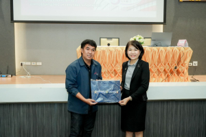 คณะมนุษยศาสตร์ฯ มรภ.เทพสตรี ร่วมกับภาคีเครือข่าย ขับเคลื่อนสังคมสูงวัย เปิดงาน มหกรรมพลังวัยเก๋า 3 บุรี สานพลัง 14 ภาคีเครือข่ายลงนาม MOU หนุนลพบุรีเมืองแห่งความสุข