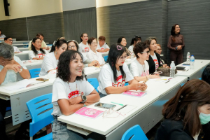 คณะมนุษยศาสตร์ฯ มรภ.เทพสตรี ร่วมกับภาคีเครือข่าย ขับเคลื่อนสังคมสูงวัย เปิดงาน มหกรรมพลังวัยเก๋า 3 บุรี สานพลัง 14 ภาคีเครือข่ายลงนาม MOU หนุนลพบุรีเมืองแห่งความสุข