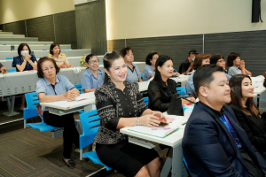 คณะมนุษยศาสตร์ฯ มรภ.เทพสตรี ร่วมกับภาคีเครือข่าย ขับเคลื่อนสังคมสูงวัย เปิดงาน มหกรรมพลังวัยเก๋า 3 บุรี สานพลัง 14 ภาคีเครือข่ายลงนาม MOU หนุนลพบุรีเมืองแห่งความสุข