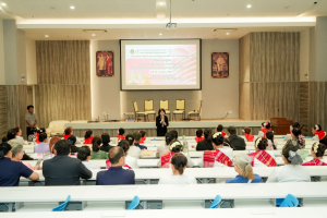 คณะมนุษยศาสตร์ฯ มรภ.เทพสตรี ร่วมกับภาคีเครือข่าย ขับเคลื่อนสังคมสูงวัย เปิดงาน มหกรรมพลังวัยเก๋า 3 บุรี สานพลัง 14 ภาคีเครือข่ายลงนาม MOU หนุนลพบุรีเมืองแห่งความสุข