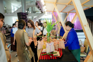 คณะมนุษยศาสตร์ฯ มรภ.เทพสตรี ร่วมกับภาคีเครือข่าย ขับเคลื่อนสังคมสูงวัย เปิดงาน มหกรรมพลังวัยเก๋า 3 บุรี สานพลัง 14 ภาคีเครือข่ายลงนาม MOU หนุนลพบุรีเมืองแห่งความสุข