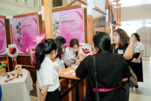คณะมนุษยศาสตร์ฯ มรภ.เทพสตรี ร่วมกับภาคีเครือข่าย ขับเคลื่อนสังคมสูงวัย เปิดงาน มหกรรมพลังวัยเก๋า 3 บุรี สานพลัง 14 ภาคีเครือข่ายลงนาม MOU หนุนลพบุรีเมืองแห่งความสุข