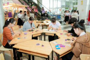 คณะมนุษยศาสตร์ฯ มรภ.เทพสตรี ร่วมกับภาคีเครือข่าย ขับเคลื่อนสังคมสูงวัย เปิดงาน มหกรรมพลังวัยเก๋า 3 บุรี สานพลัง 14 ภาคีเครือข่ายลงนาม MOU หนุนลพบุรีเมืองแห่งความสุข
