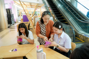 คณะมนุษยศาสตร์ฯ มรภ.เทพสตรี ร่วมกับภาคีเครือข่าย ขับเคลื่อนสังคมสูงวัย เปิดงาน มหกรรมพลังวัยเก๋า 3 บุรี สานพลัง 14 ภาคีเครือข่ายลงนาม MOU หนุนลพบุรีเมืองแห่งความสุข