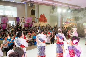 คณะมนุษยศาสตร์ฯ มรภ.เทพสตรี ร่วมกับภาคีเครือข่าย ขับเคลื่อนสังคมสูงวัย เปิดงาน มหกรรมพลังวัยเก๋า 3 บุรี สานพลัง 14 ภาคีเครือข่ายลงนาม MOU หนุนลพบุรีเมืองแห่งความสุข