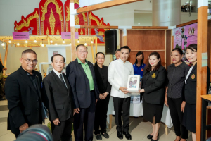 คณะมนุษยศาสตร์ฯ มรภ.เทพสตรี ร่วมกับภาคีเครือข่าย ขับเคลื่อนสังคมสูงวัย เปิดงาน มหกรรมพลังวัยเก๋า 3 บุรี สานพลัง 14 ภาคีเครือข่ายลงนาม MOU หนุนลพบุรีเมืองแห่งความสุข