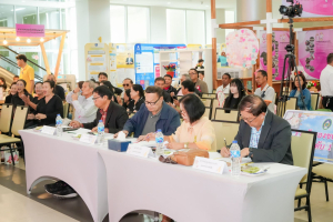 คณะมนุษยศาสตร์ฯ มรภ.เทพสตรี ร่วมกับภาคีเครือข่าย ขับเคลื่อนสังคมสูงวัย เปิดงาน มหกรรมพลังวัยเก๋า 3 บุรี สานพลัง 14 ภาคีเครือข่ายลงนาม MOU หนุนลพบุรีเมืองแห่งความสุข