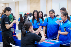 กองพัฒนานักศึกษา สำนักงานอธิการบดี มรภ.เทพสตรี ร่วมกับ โรงพยาบาลพระนารายณ์มหาราช และองค์กรพิ้งค์มังกี้ จัดกิจกรรม Love and Care พื้นที่ปลอดภัย หัวใจสีชมพู มุ่งส่งเสริมสุขภาวะรอบด้านให้นักศึกษา