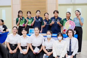 กองพัฒนานักศึกษา สำนักงานอธิการบดี มรภ.เทพสตรี ร่วมกับ โรงพยาบาลพระนารายณ์มหาราช และองค์กรพิ้งค์มังกี้ จัดกิจกรรม Love and Care พื้นที่ปลอดภัย หัวใจสีชมพู มุ่งส่งเสริมสุขภาวะรอบด้านให้นักศึกษา
