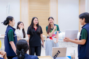 กองพัฒนานักศึกษา สำนักงานอธิการบดี มรภ.เทพสตรี ร่วมกับ โรงพยาบาลพระนารายณ์มหาราช และองค์กรพิ้งค์มังกี้ จัดกิจกรรม Love and Care พื้นที่ปลอดภัย หัวใจสีชมพู มุ่งส่งเสริมสุขภาวะรอบด้านให้นักศึกษา