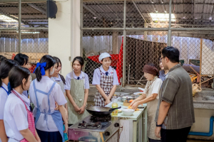 ศูนย์ภาษา สบจ. มรภ.เทพสตรี ร่วมกับ KOICA จัดกิจกรรม เรียนรู้วัฒนธรรมเกาหลีผ่านการทำคิมบับ มุ่งเปิดประสบการณ์เรียนรู้เชิงวัฒนธรรมให้นักเรียนโรงเรียนสาธิตฯ