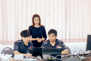 คณะมนุษยศาสตร์ฯ มรภ.เทพสตรี จัดพัฒนาศักยภาพอาจารย์ในการสร้างสื่อการสอนในระบบ LMS-TRU ครั้งที่ 2 ยกระดับอาจารย์สร้างสื่อดิจิทัลและประยุกต์ใช้ AI อย่างมีจริยธรรม
