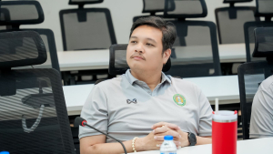 มรภ.เทพสตรี จัดพิธีส่งมอบงานในหน้าที่อธิการบดี ระหว่าง รศ.ดร.ประเทือง ภูมิภัทราคม และ ผศ.จินตนา เวชมี