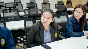 มรภ.เทพสตรี จัดพิธีส่งมอบงานในหน้าที่อธิการบดี ระหว่าง รศ.ดร.ประเทือง ภูมิภัทราคม และ ผศ.จินตนา เวชมี