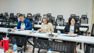 มรภ.เทพสตรี จัดพิธีส่งมอบงานในหน้าที่อธิการบดี ระหว่าง รศ.ดร.ประเทือง ภูมิภัทราคม และ ผศ.จินตนา เวชมี