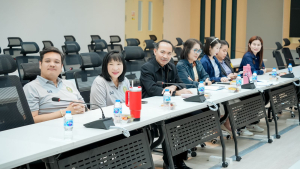 มรภ.เทพสตรี จัดพิธีส่งมอบงานในหน้าที่อธิการบดี ระหว่าง รศ.ดร.ประเทือง ภูมิภัทราคม และ ผศ.จินตนา เวชมี