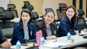 มรภ.เทพสตรี จัดพิธีส่งมอบงานในหน้าที่อธิการบดี ระหว่าง รศ.ดร.ประเทือง ภูมิภัทราคม และ ผศ.จินตนา เวชมี