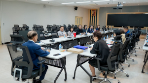 มรภ.เทพสตรี จัดพิธีส่งมอบงานในหน้าที่อธิการบดี ระหว่าง รศ.ดร.ประเทือง ภูมิภัทราคม และ ผศ.จินตนา เวชมี