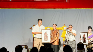 มรภ.เทพสตรี ร่วมกิจกรรมสืบสานศิลปวัฒนธรรมหนังใหญ่วัดสว่างอารมณ์ พร้อมเผยแพร่ผลงานการแสดง พระมงกุฎบุตรรบ