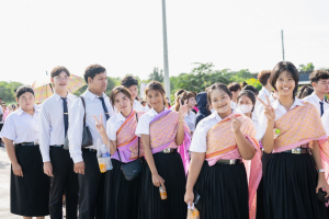 มรภ.เทพสตรี ร่วมงานแห่เทียนพรรษา 9 วัด สืบสานงานประเพณี ยลถิ่นกกโก ยกระดับท่องเที่ยวและเศรษฐกิจชุมชน