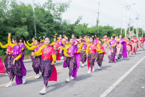 มรภ.เทพสตรี ร่วมงานแห่เทียนพรรษา 9 วัด สืบสานงานประเพณี ยลถิ่นกกโก ยกระดับท่องเที่ยวและเศรษฐกิจชุมชน