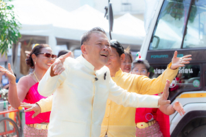 มรภ.เทพสตรี ร่วมงานแห่เทียนพรรษา 9 วัด สืบสานงานประเพณี ยลถิ่นกกโก ยกระดับท่องเที่ยวและเศรษฐกิจชุมชน