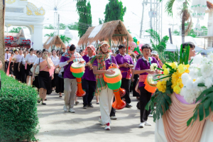 มรภ.เทพสตรี ร่วมงานแห่เทียนพรรษา 9 วัด สืบสานงานประเพณี ยลถิ่นกกโก ยกระดับท่องเที่ยวและเศรษฐกิจชุมชน
