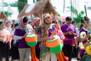 มรภ.เทพสตรี ร่วมงานแห่เทียนพรรษา 9 วัด สืบสานงานประเพณี ยลถิ่นกกโก ยกระดับท่องเที่ยวและเศรษฐกิจชุมชน