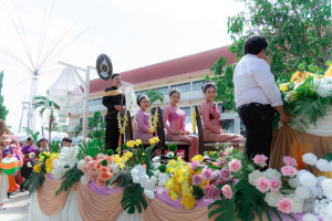 มรภ.เทพสตรี ร่วมงานแห่เทียนพรรษา 9 วัด สืบสานงานประเพณี ยลถิ่นกกโก ยกระดับท่องเที่ยวและเศรษฐกิจชุมชน