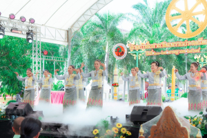มรภ.เทพสตรี ร่วมงานแห่เทียนพรรษา 9 วัด สืบสานงานประเพณี ยลถิ่นกกโก ยกระดับท่องเที่ยวและเศรษฐกิจชุมชน