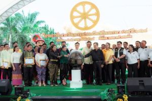 มรภ.เทพสตรี ร่วมงานแห่เทียนพรรษา 9 วัด สืบสานงานประเพณี ยลถิ่นกกโก ยกระดับท่องเที่ยวและเศรษฐกิจชุมชน