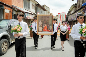 มรภ.เทพสตรี โดย คณะมนุษยศาสตร์ฯ ร่วมกับภาคีเครือข่าย จัดโครงการศิลปวัฒนธรรมสร้างสรรค์ ฟื้นฟู ประเพณีตักบาตรดอกไม้ วัดมณีชลขัณฑ์