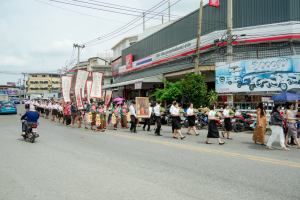 มรภ.เทพสตรี โดย คณะมนุษยศาสตร์ฯ ร่วมกับภาคีเครือข่าย จัดโครงการศิลปวัฒนธรรมสร้างสรรค์ ฟื้นฟู ประเพณีตักบาตรดอกไม้ วัดมณีชลขัณฑ์