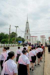 มรภ.เทพสตรี โดย คณะมนุษยศาสตร์ฯ ร่วมกับภาคีเครือข่าย จัดโครงการศิลปวัฒนธรรมสร้างสรรค์ ฟื้นฟู ประเพณีตักบาตรดอกไม้ วัดมณีชลขัณฑ์