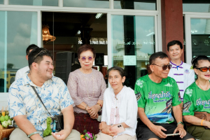 มรภ.เทพสตรี โดย คณะมนุษยศาสตร์ฯ ร่วมกับภาคีเครือข่าย จัดโครงการศิลปวัฒนธรรมสร้างสรรค์ ฟื้นฟู ประเพณีตักบาตรดอกไม้ วัดมณีชลขัณฑ์